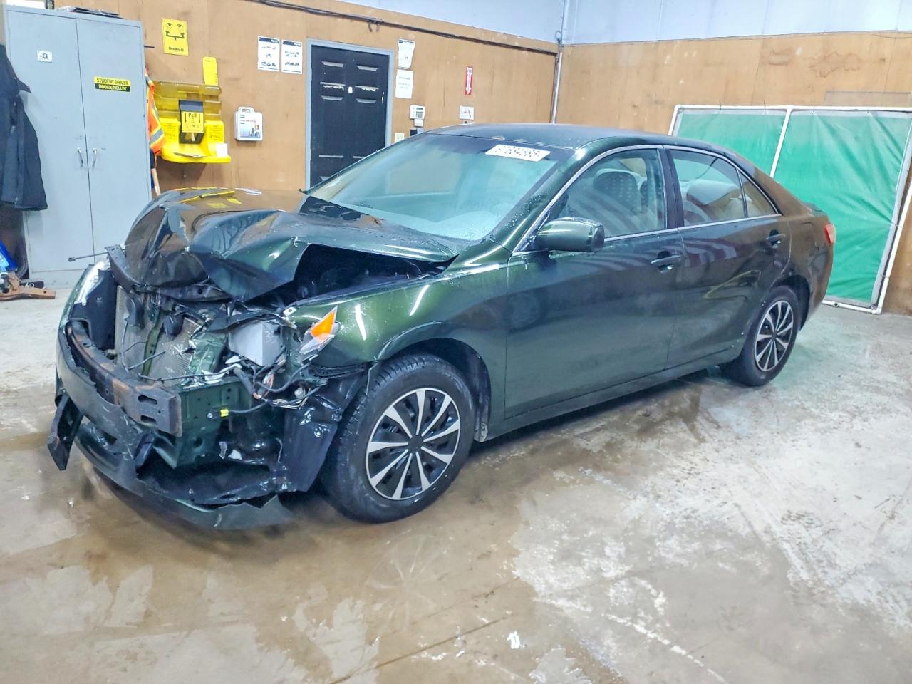 2010 TOYOTA CAMRY