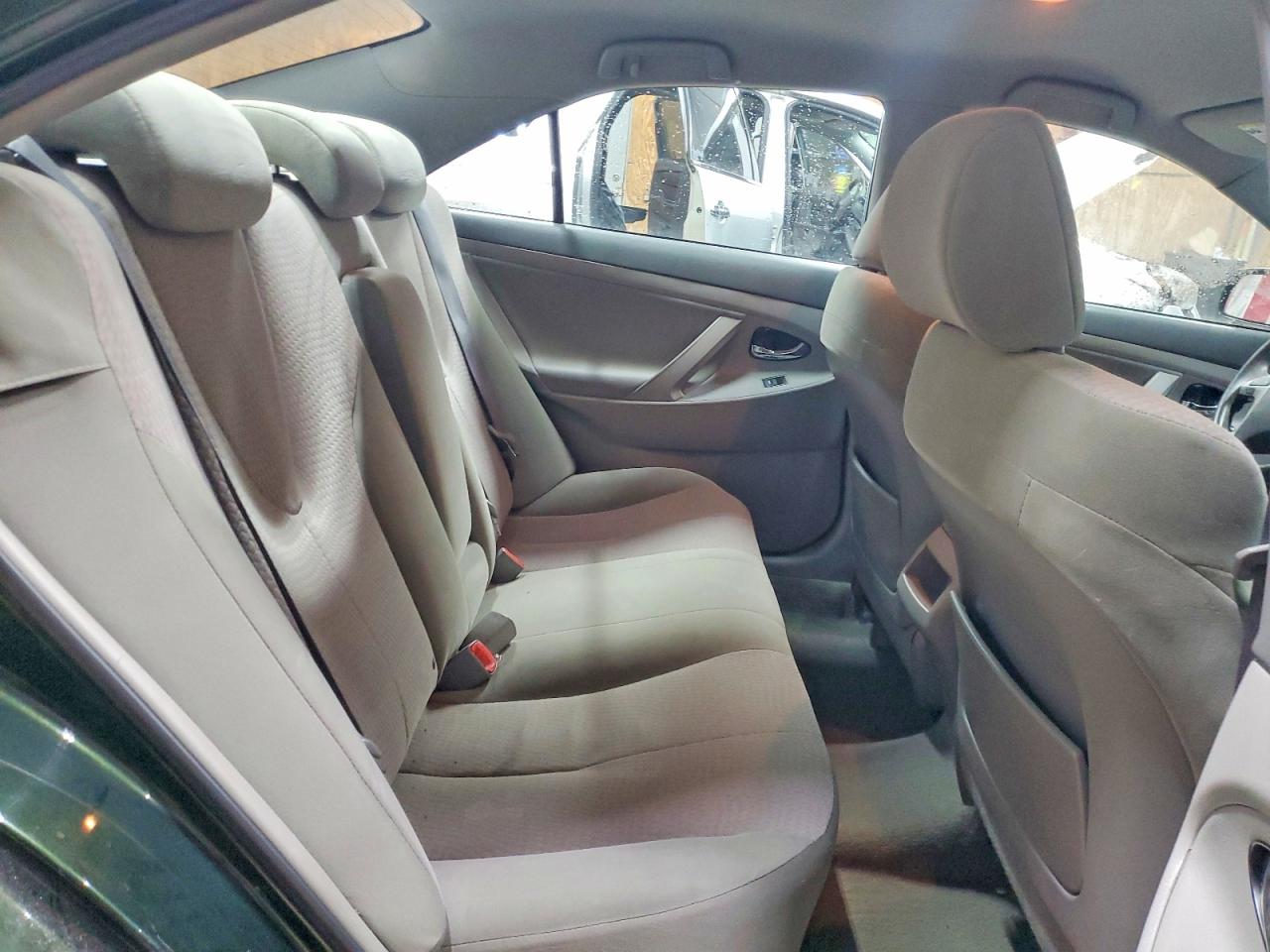 2010 TOYOTA CAMRY BASE photo 10