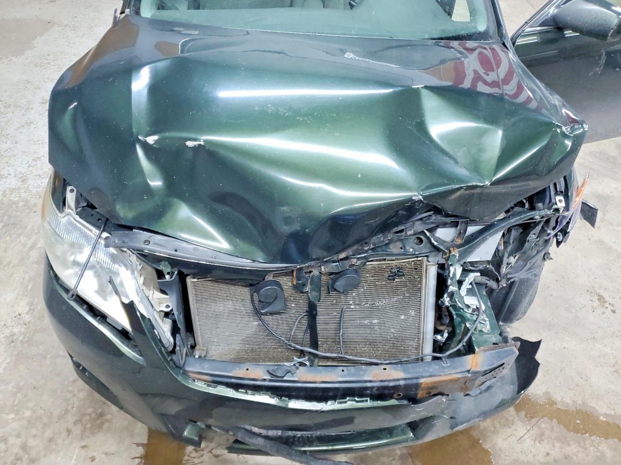 2010 TOYOTA CAMRY BASE photo 11
