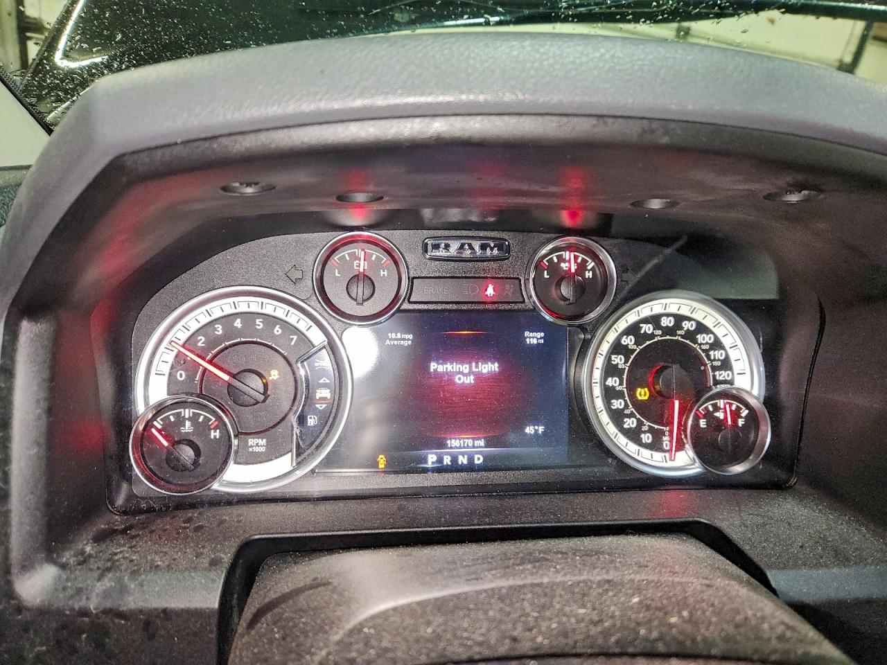2017 RAM 1500 SLT photo 9