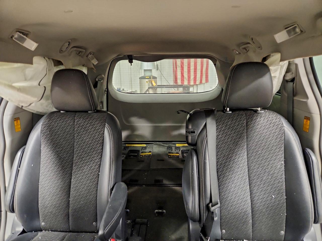 2014 TOYOTA SIENNA SPORT photo 10