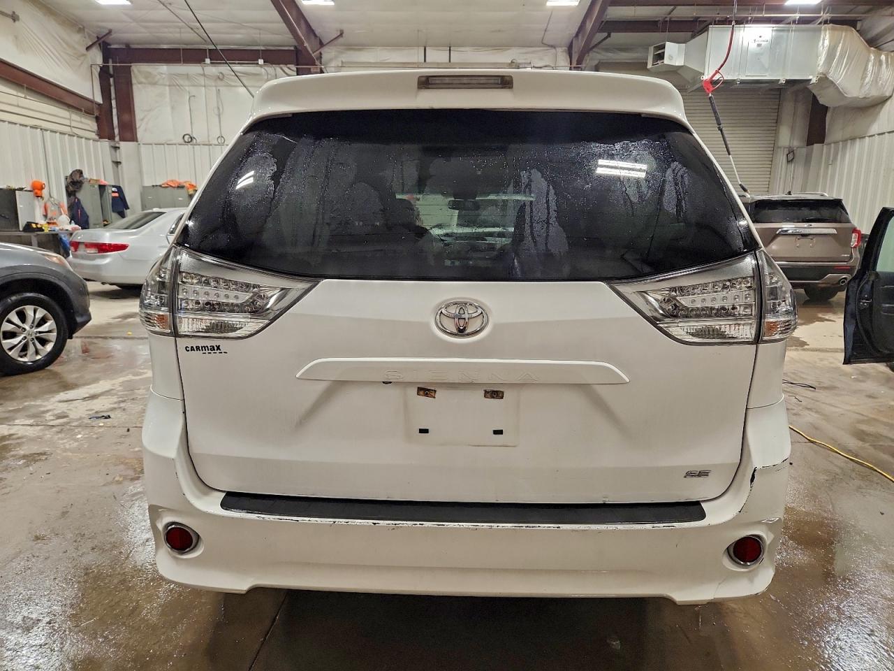 2014 TOYOTA SIENNA SPORT photo 6
