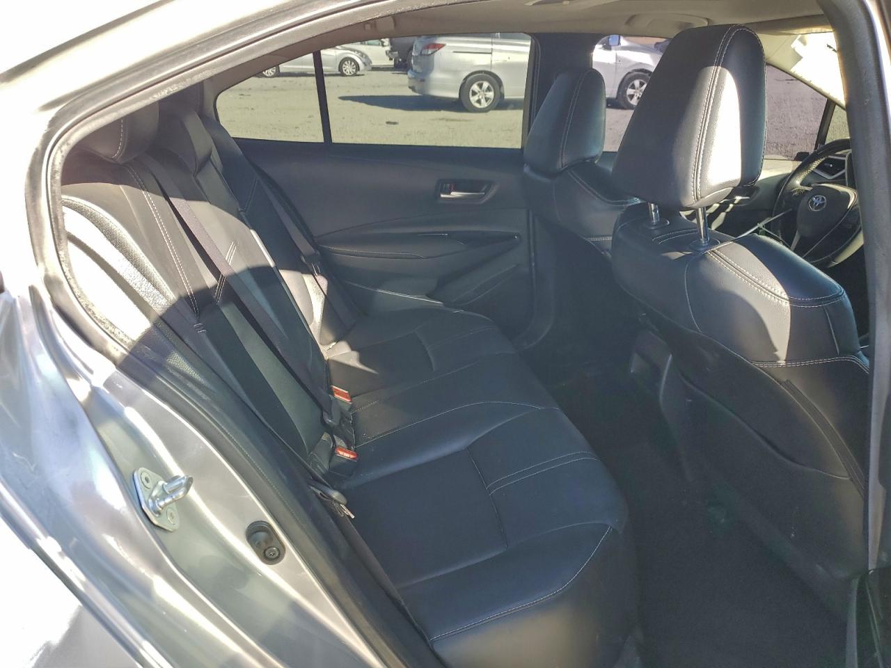 2020 TOYOTA COROLLA XLE photo 10
