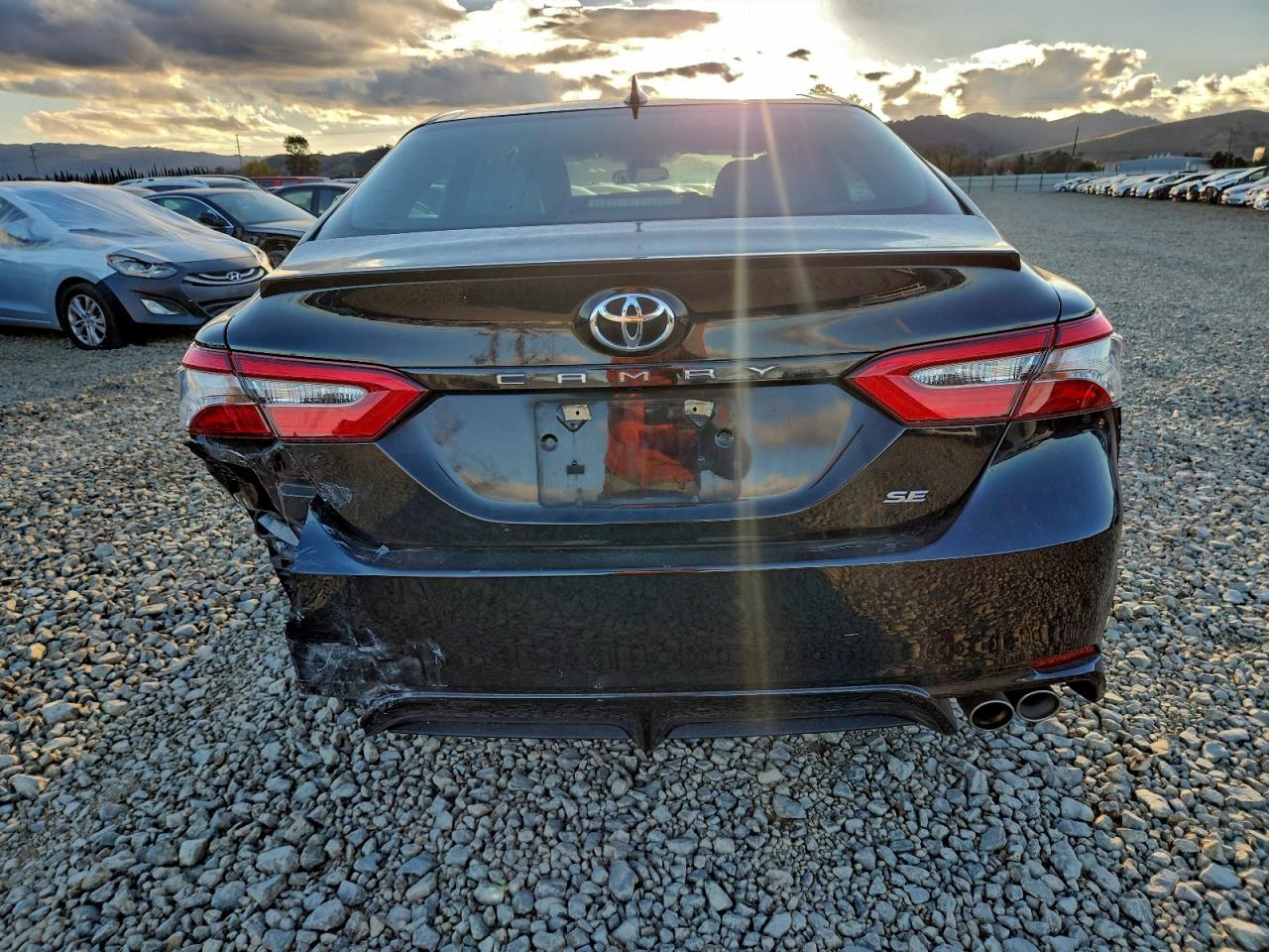 2019 TOYOTA CAMRY L photo 6