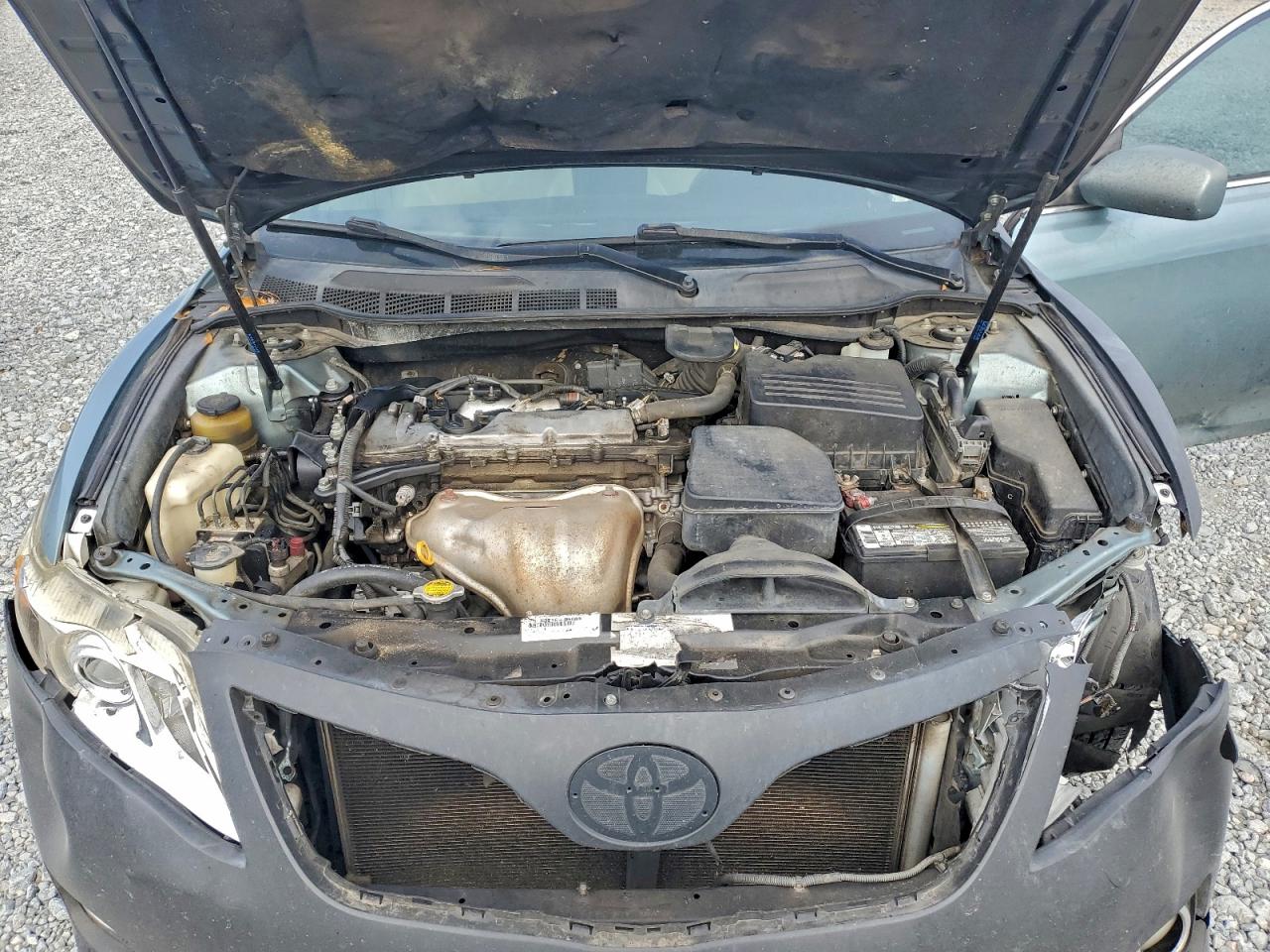 2010 TOYOTA CAMRY BASE photo 11