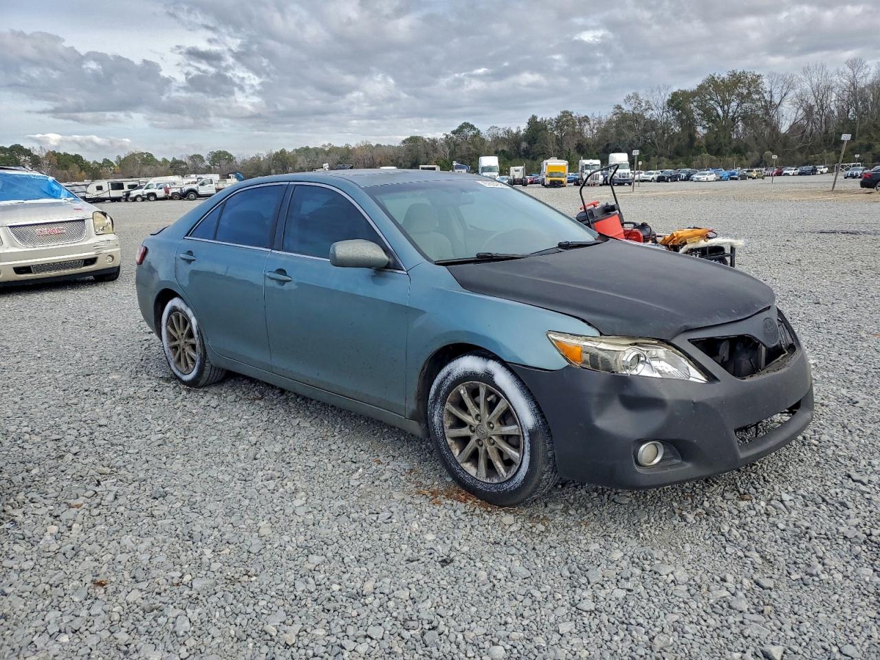 2010 TOYOTA CAMRY BASE photo 4