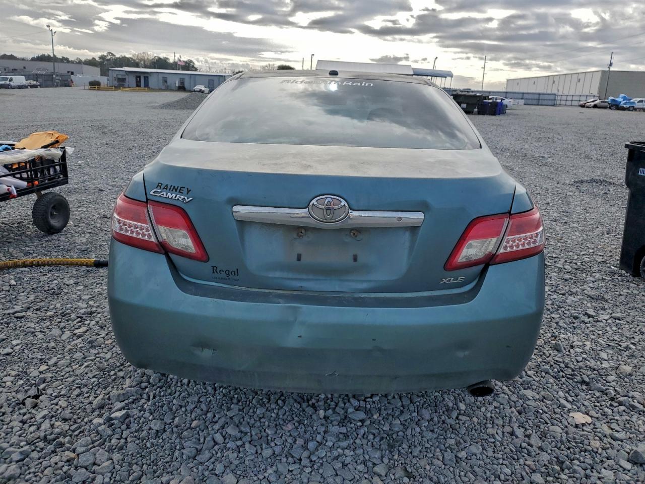 2010 TOYOTA CAMRY BASE photo 6