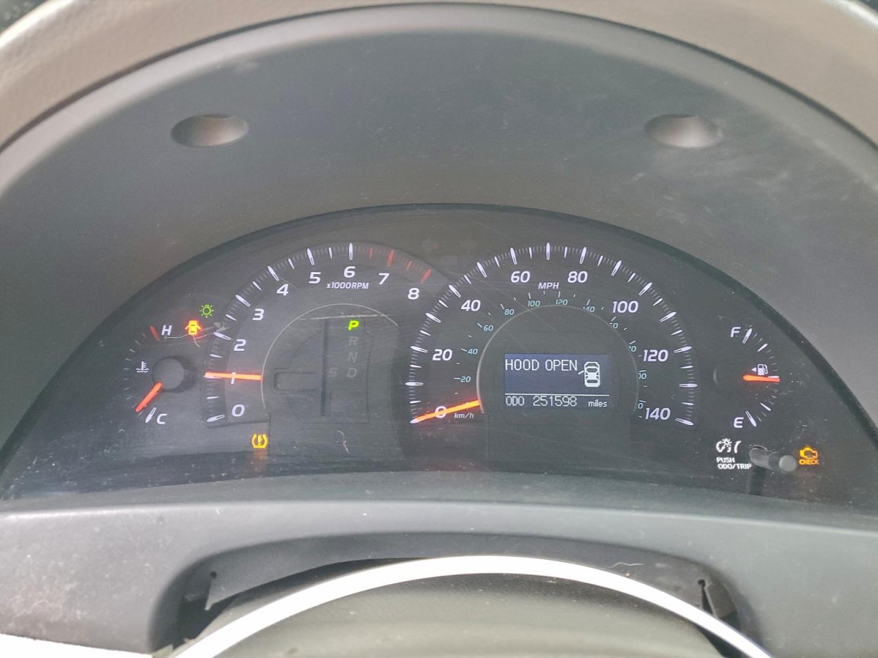 2010 TOYOTA CAMRY BASE photo 9