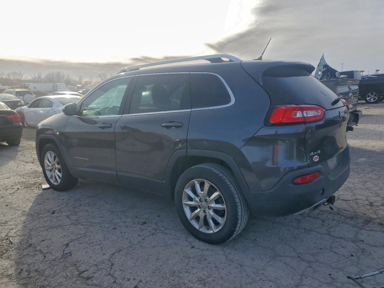 2015 JEEP CHEROKEE LIMITED photo 2