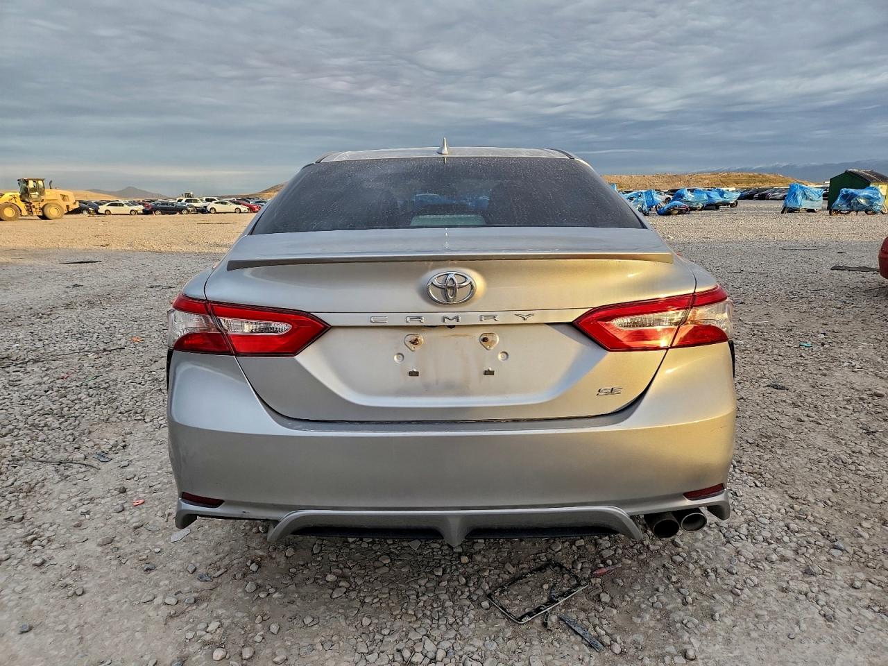 2019 TOYOTA CAMRY L photo 6