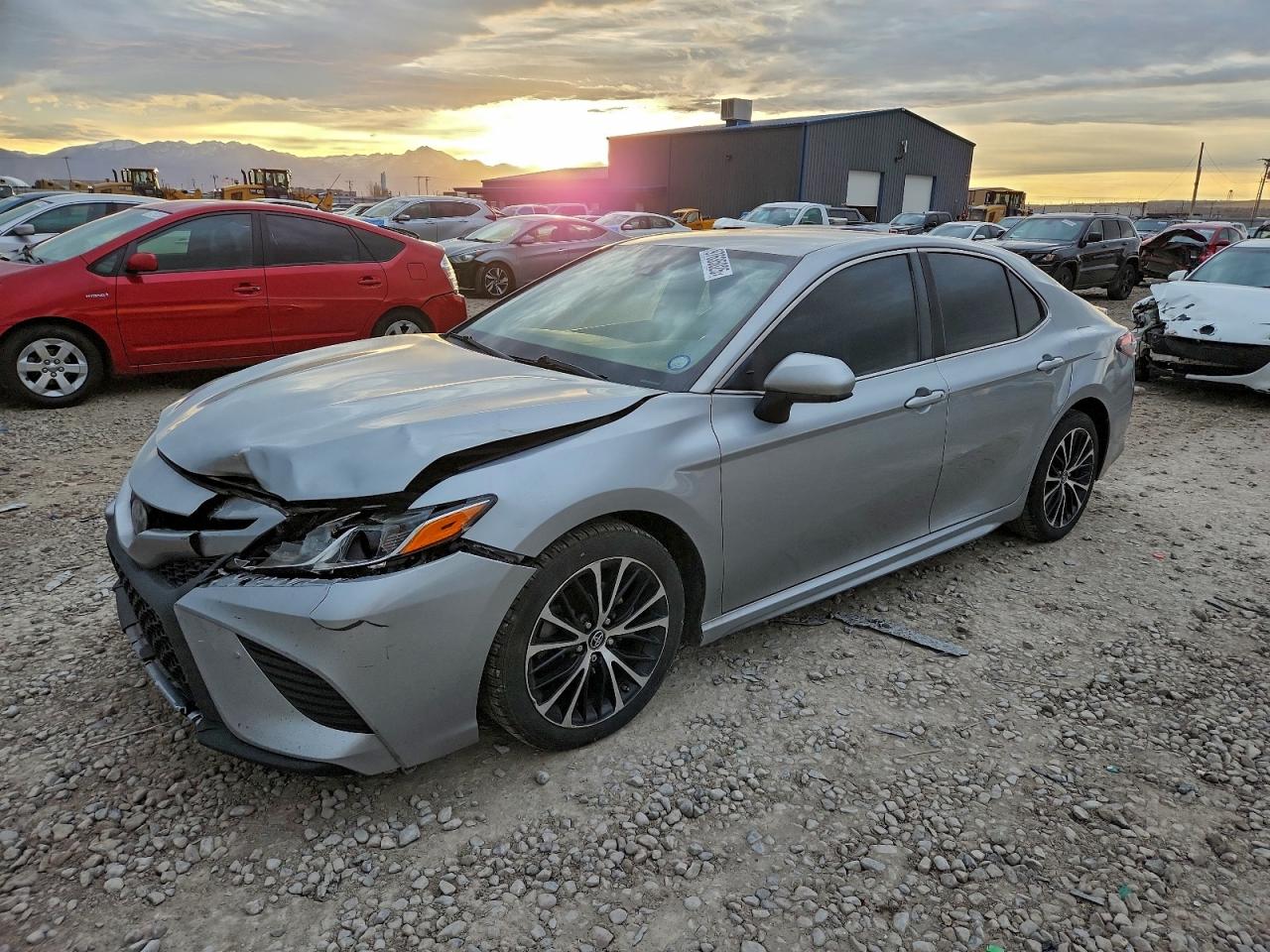 2019 TOYOTA CAMRY