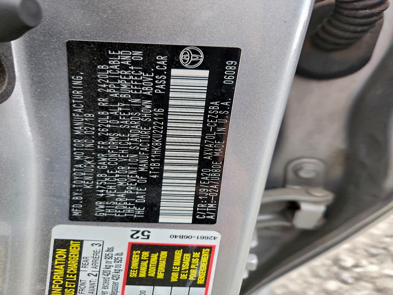 2019 TOYOTA CAMRY L photo 12