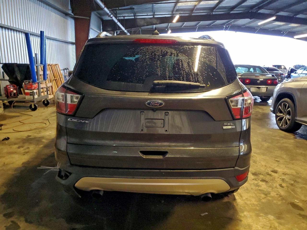 2018 FORD ESCAPE SEL photo 11