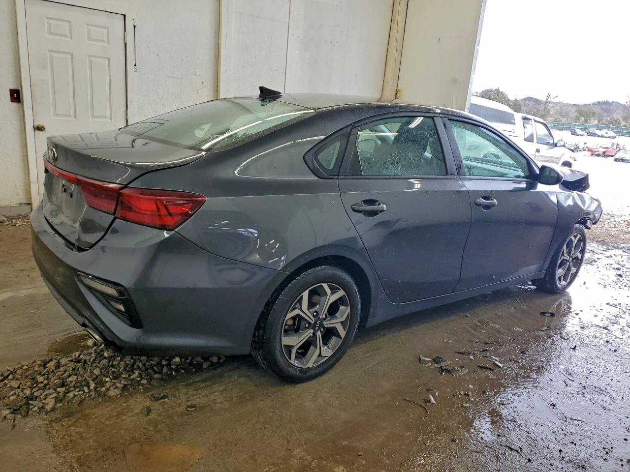 2021 KIA FORTE FE photo 3