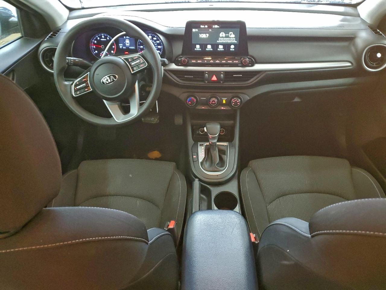 2021 KIA FORTE FE photo 8
