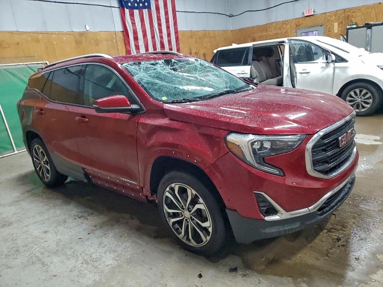 2019 GMC TERRAIN SLT photo 4