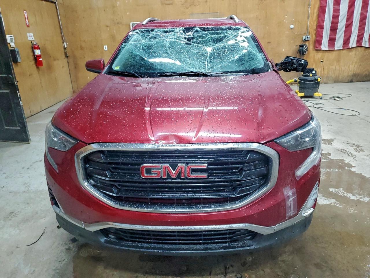 2019 GMC TERRAIN SLT photo 5