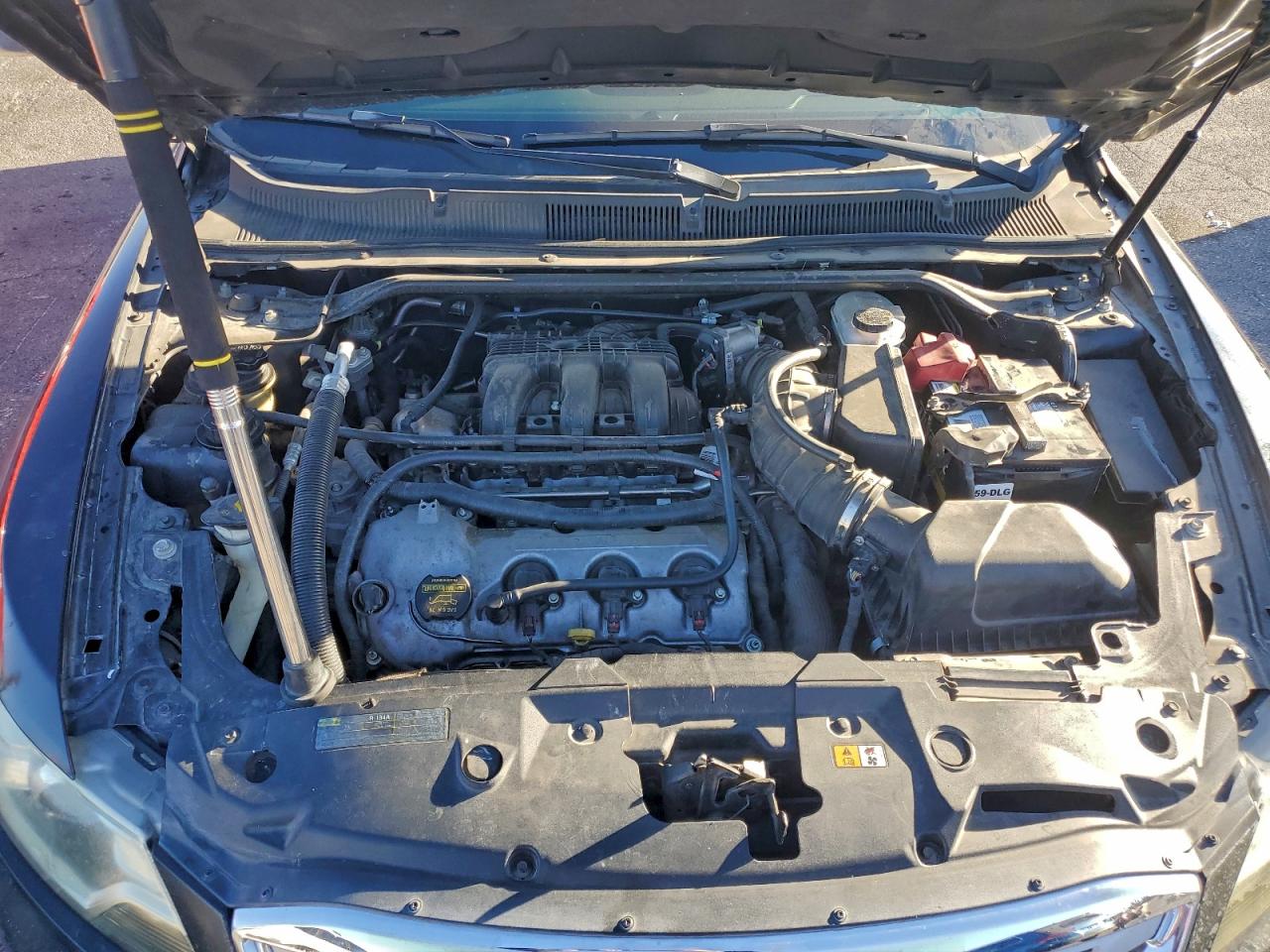 2010 FORD TAURUS SE photo 11