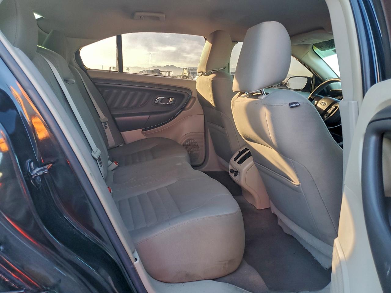 2010 FORD TAURUS SE photo 10
