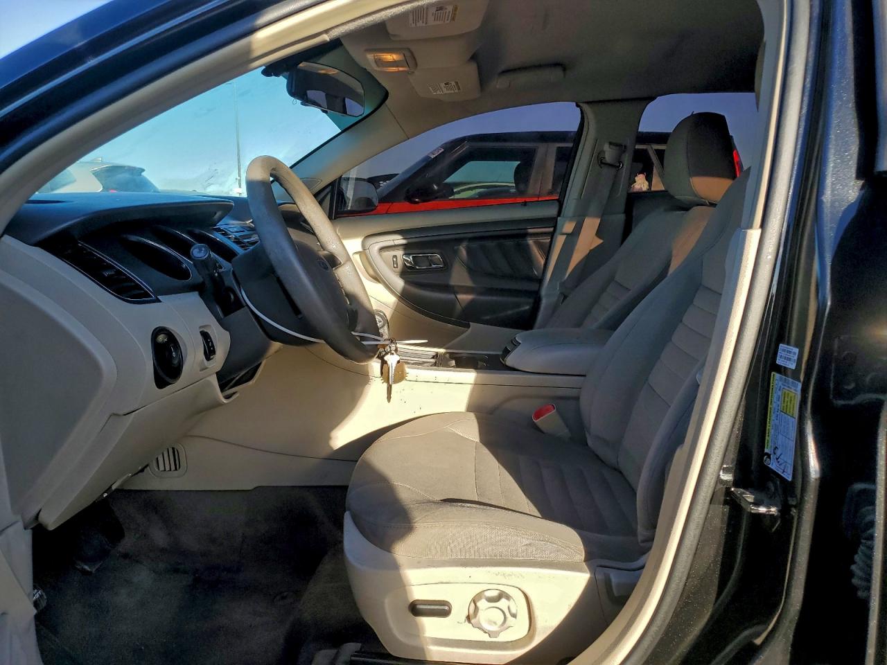 2010 FORD TAURUS SE photo 7