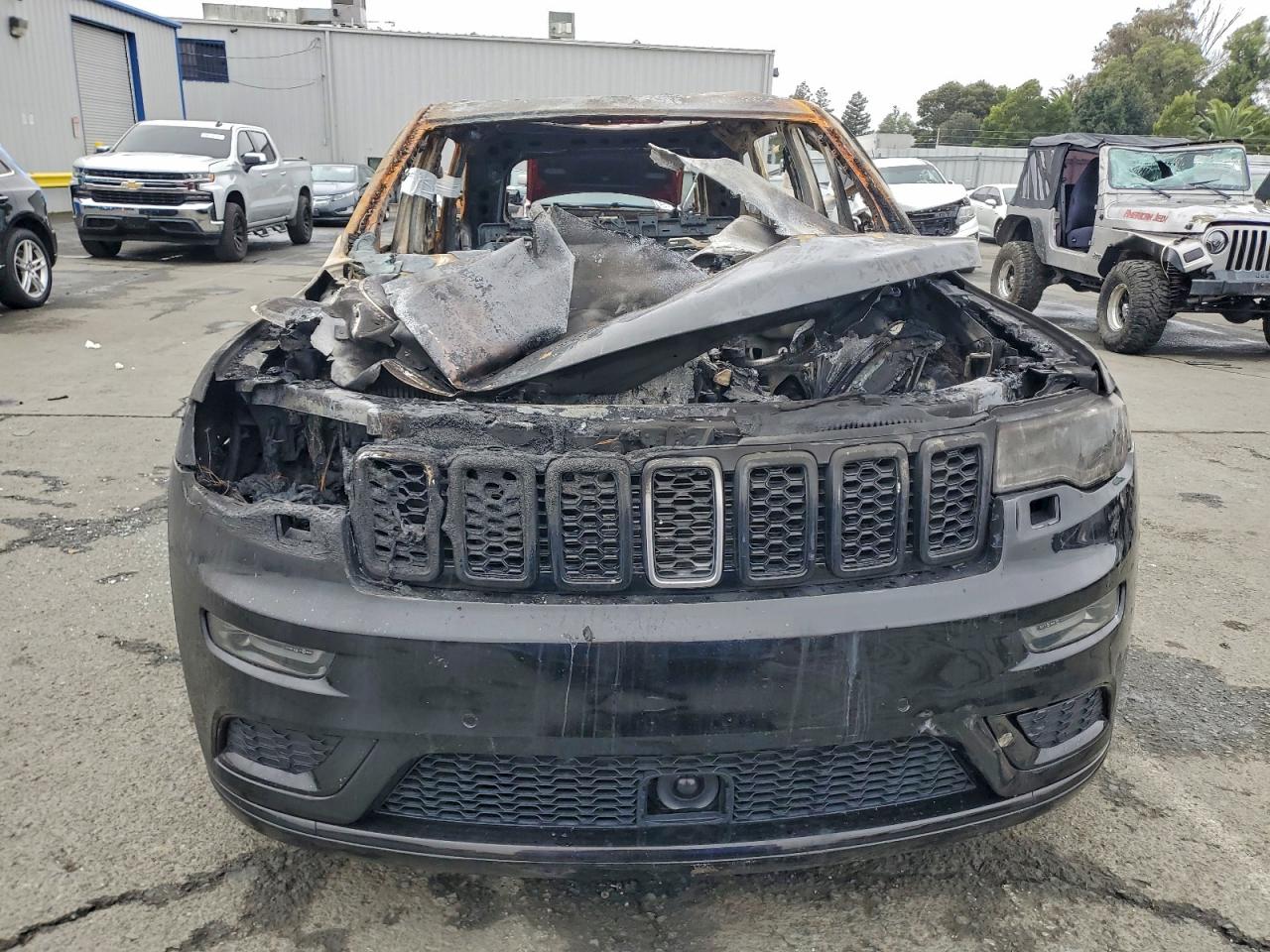 2018 JEEP GRAND CHEROKEE SUMMIT photo 5