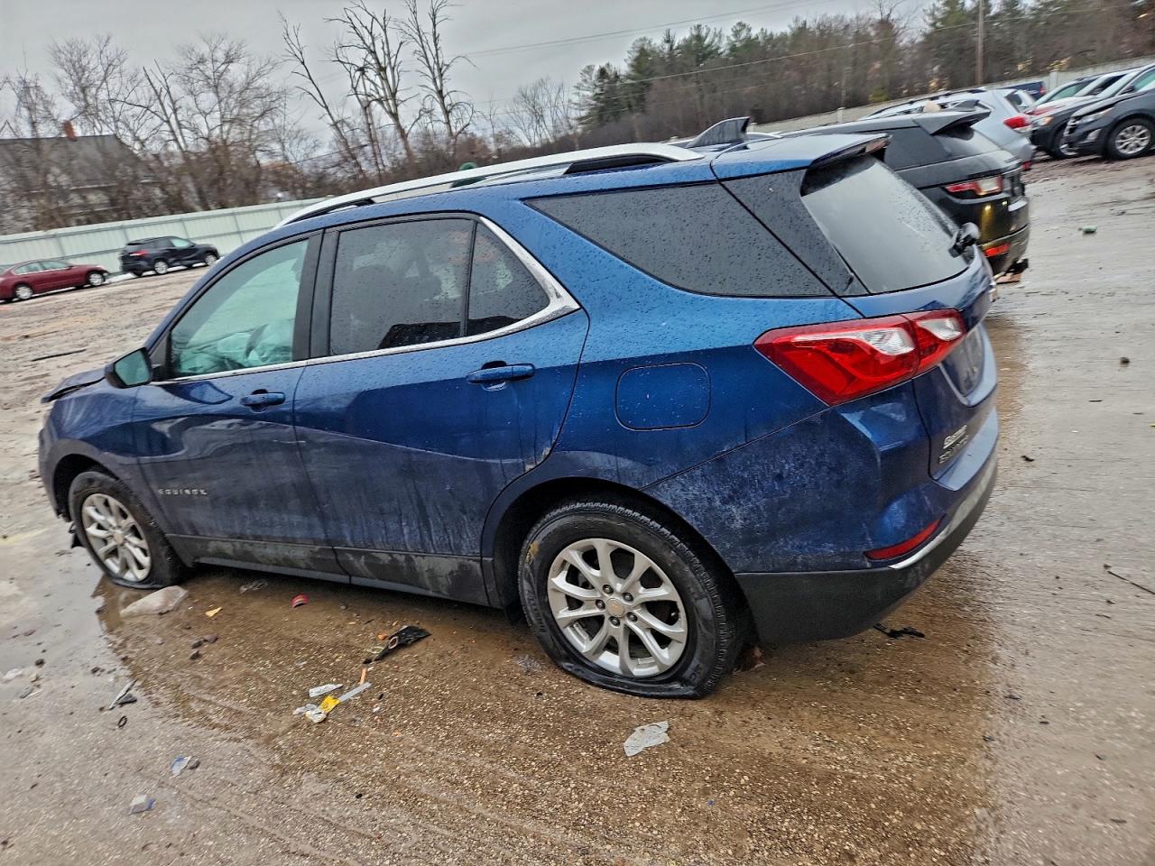 2021 CHEVROLET EQUINOX LT photo 2