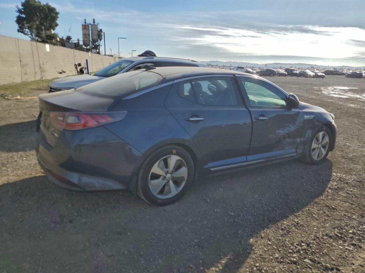 2015 KIA OPTIMA HYBRID photo 3