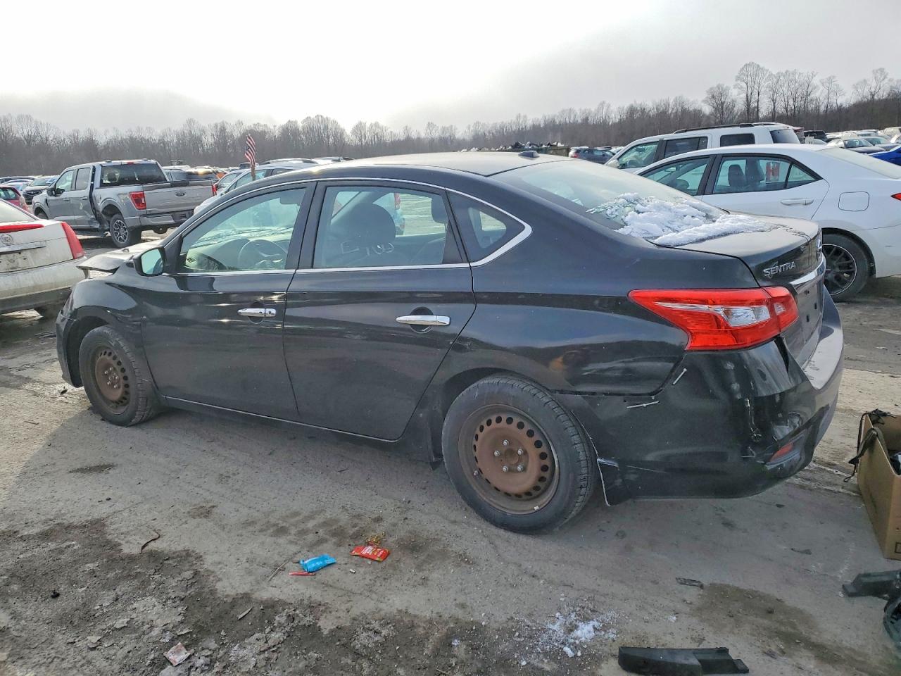 2016 NISSAN SENTRA SV photo 2