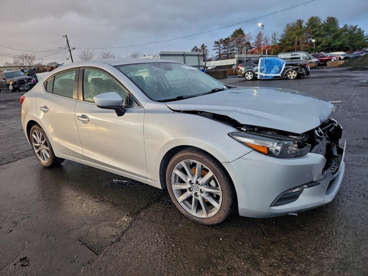 2018 MAZDA 3 TOURING photo 4