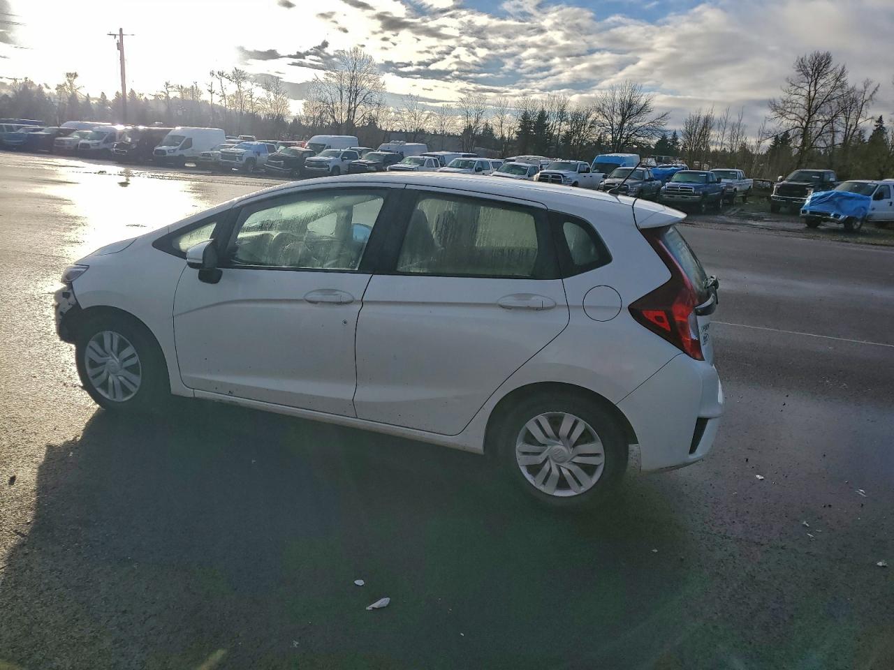 2016 HONDA FIT LX photo 2