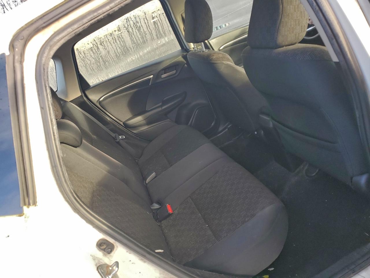 2016 HONDA FIT LX photo 10