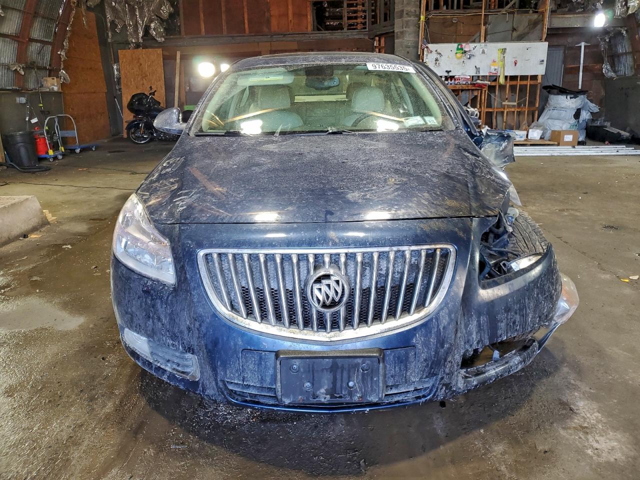 2011 BUICK REGAL CXL photo 5