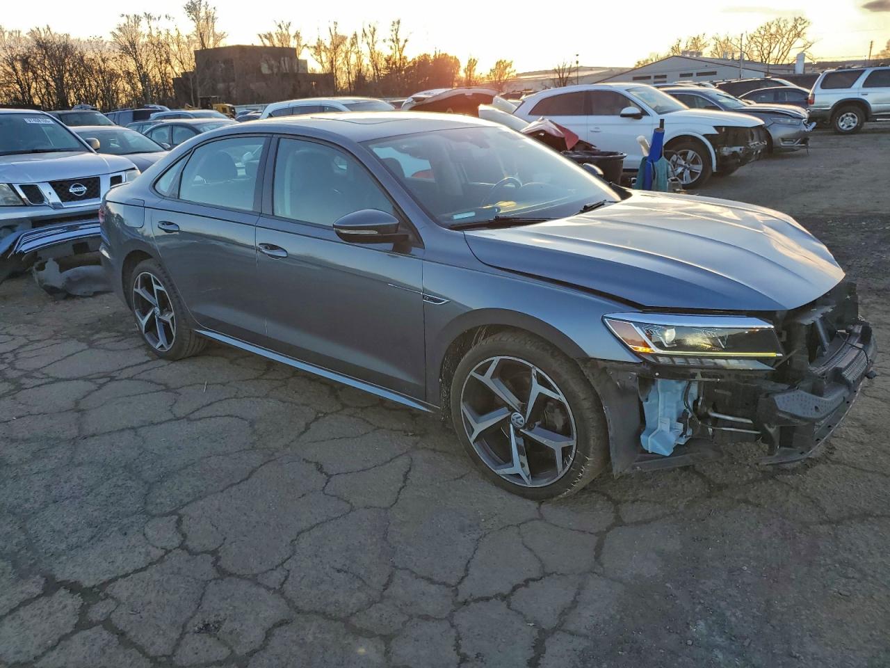 2020 VOLKSWAGEN PASSAT R-LINE photo 7