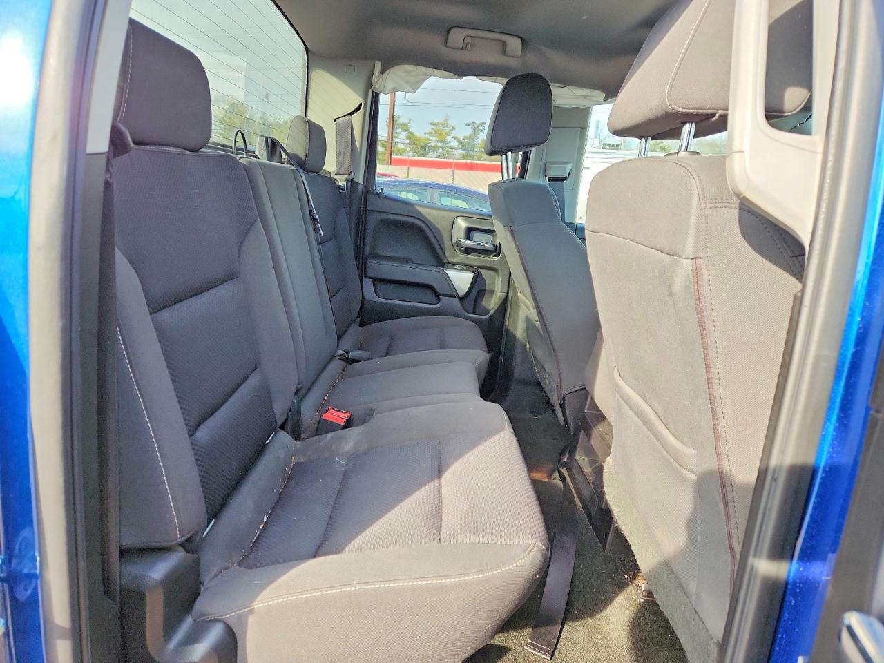 2018 CHEVROLET SILVERADO K1500 LT photo 10
