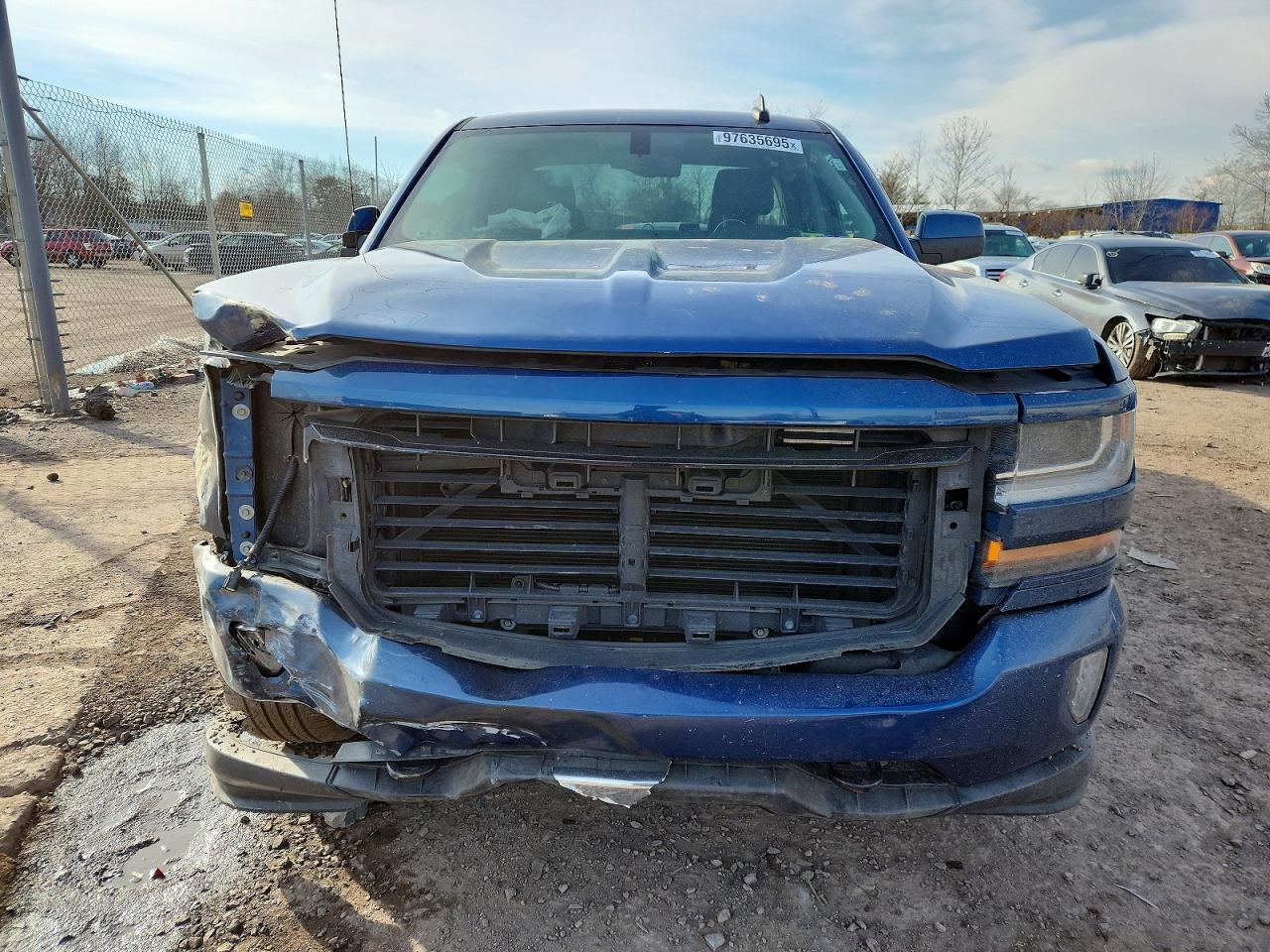 2018 CHEVROLET SILVERADO K1500 LT photo 5
