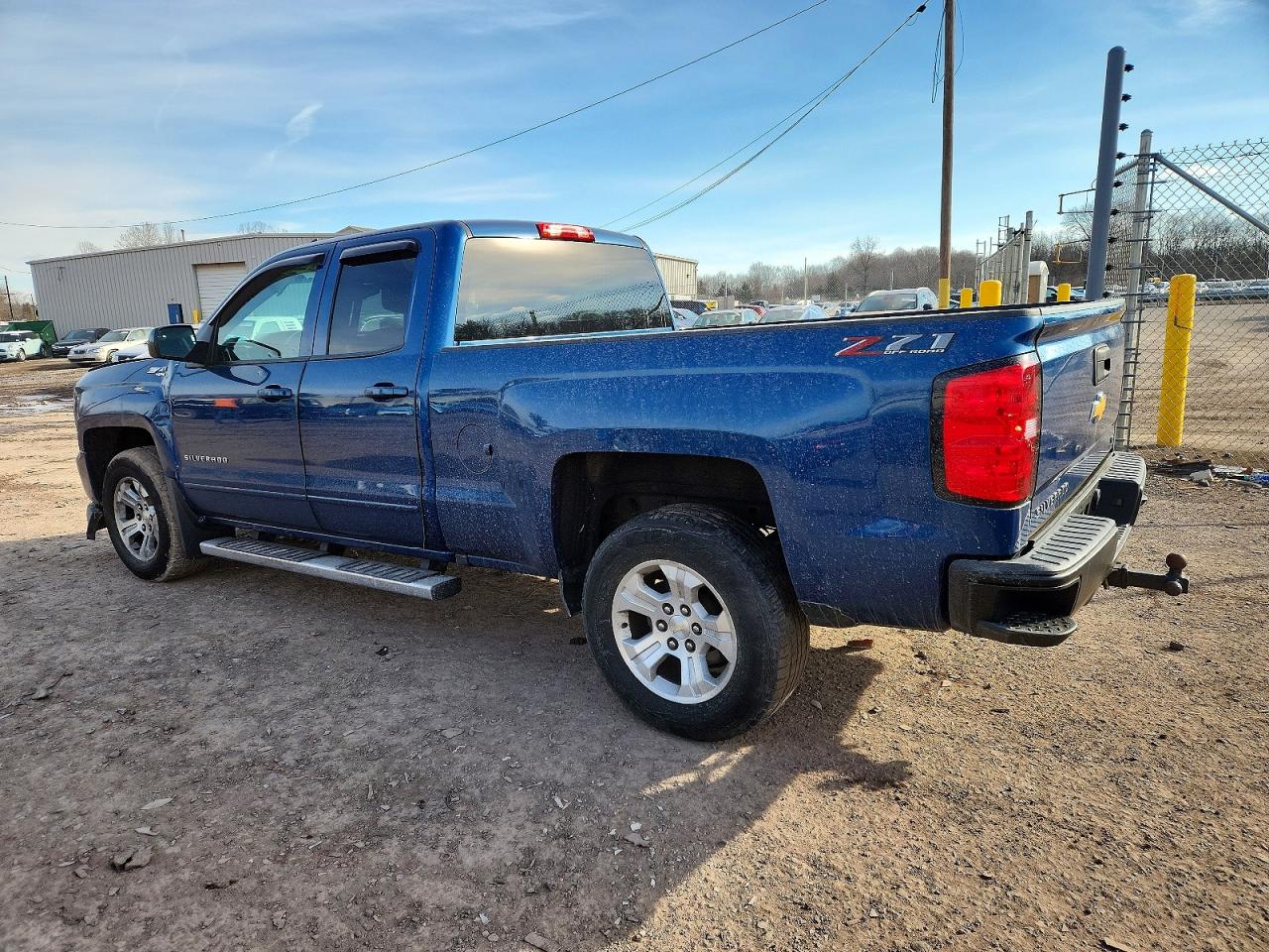 2018 CHEVROLET SILVERADO K1500 LT photo 2