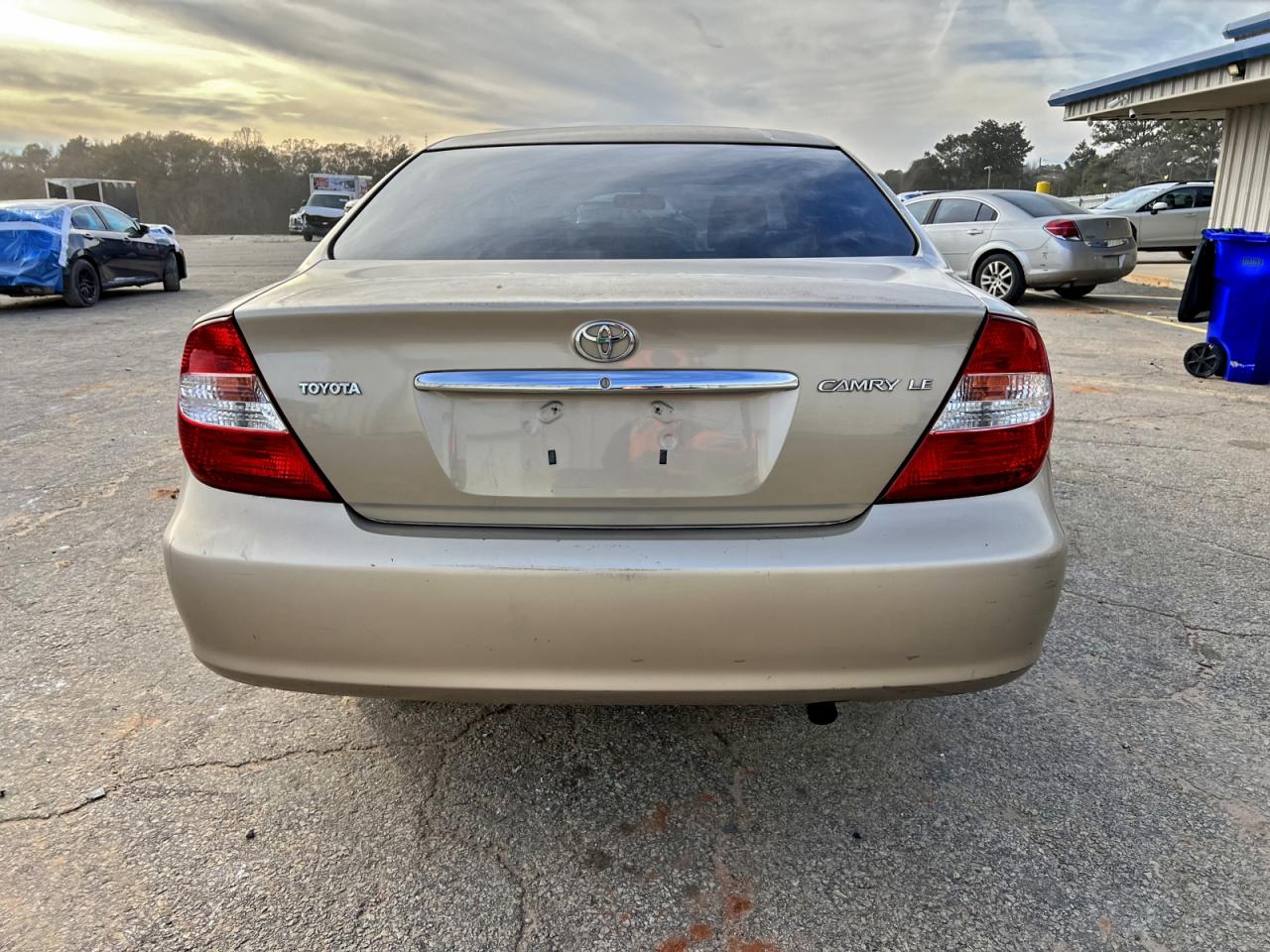 2003 TOYOTA CAMRY LE photo 6