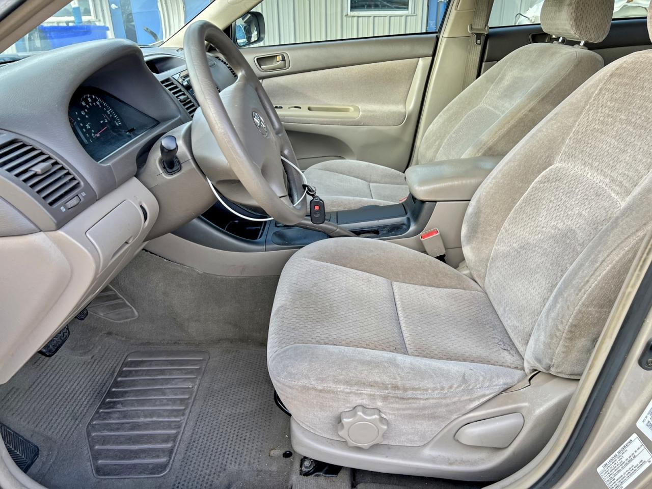2003 TOYOTA CAMRY LE photo 7