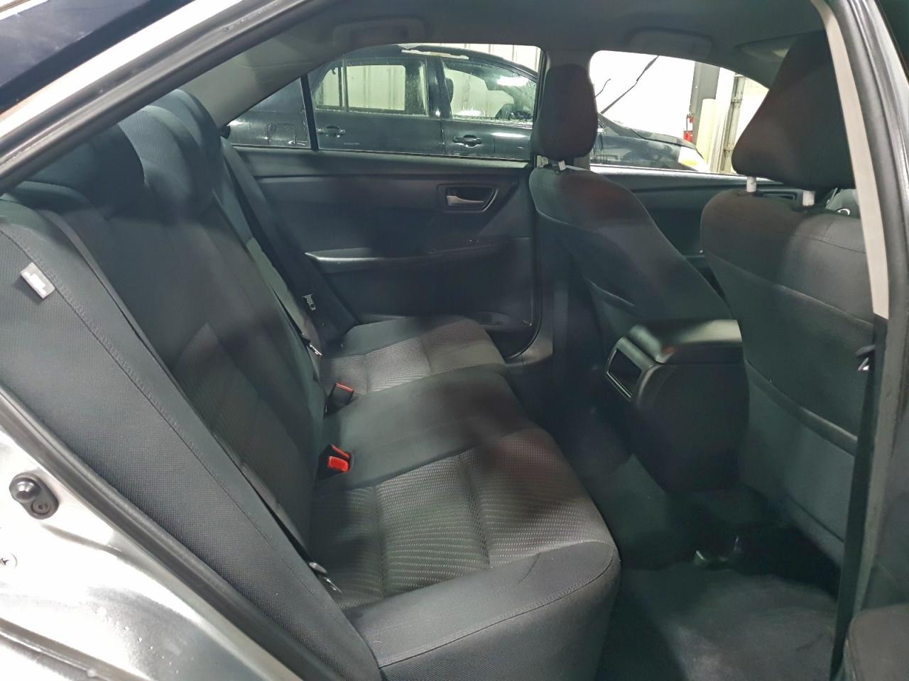 2016 TOYOTA CAMRY LE photo 19