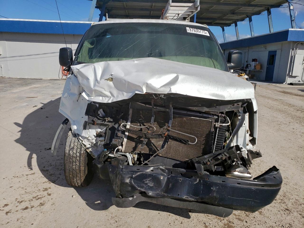 2014 GMC SAVANA G2500 photo 5