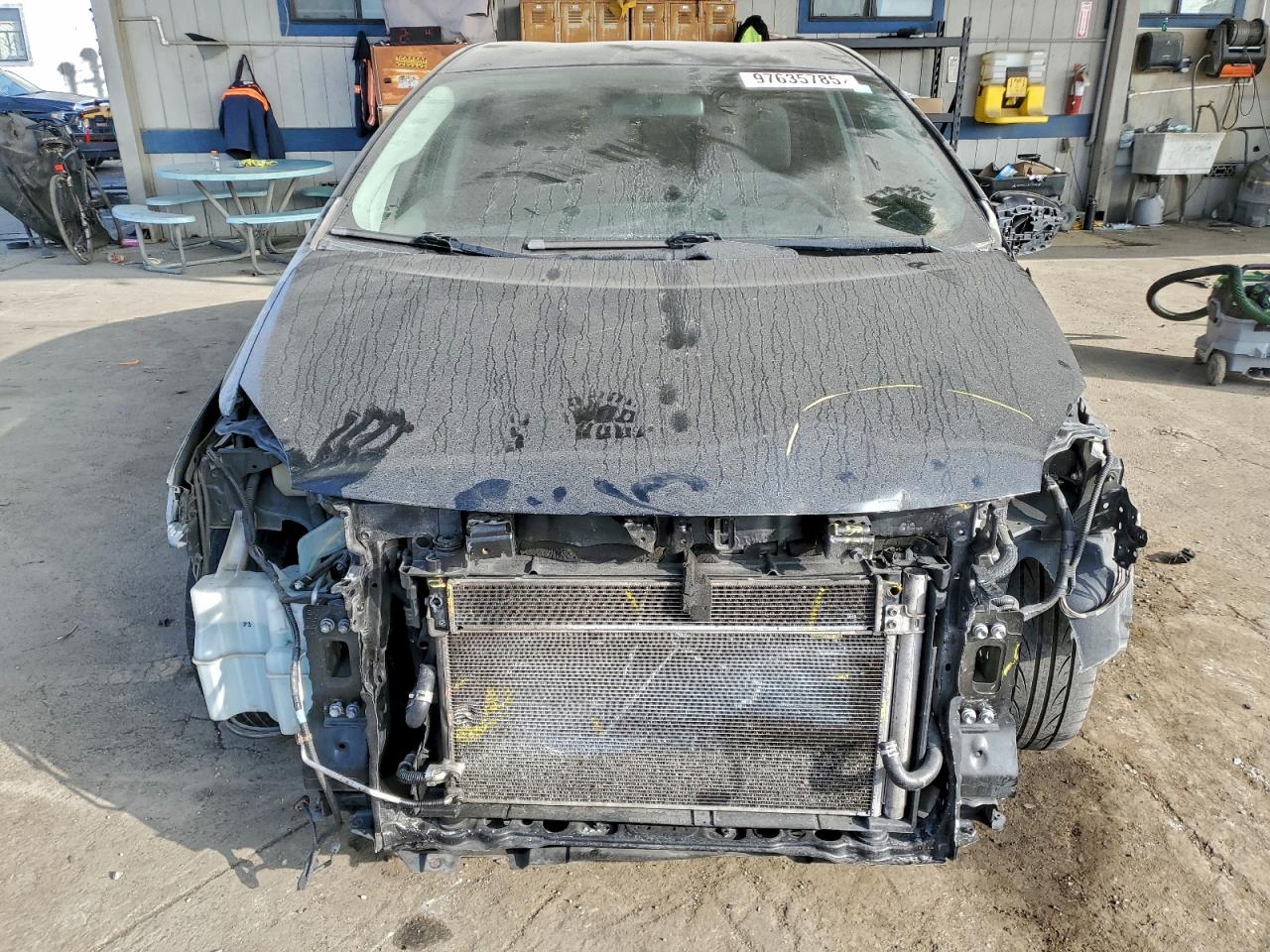 2011 TOYOTA PRIUS photo 5