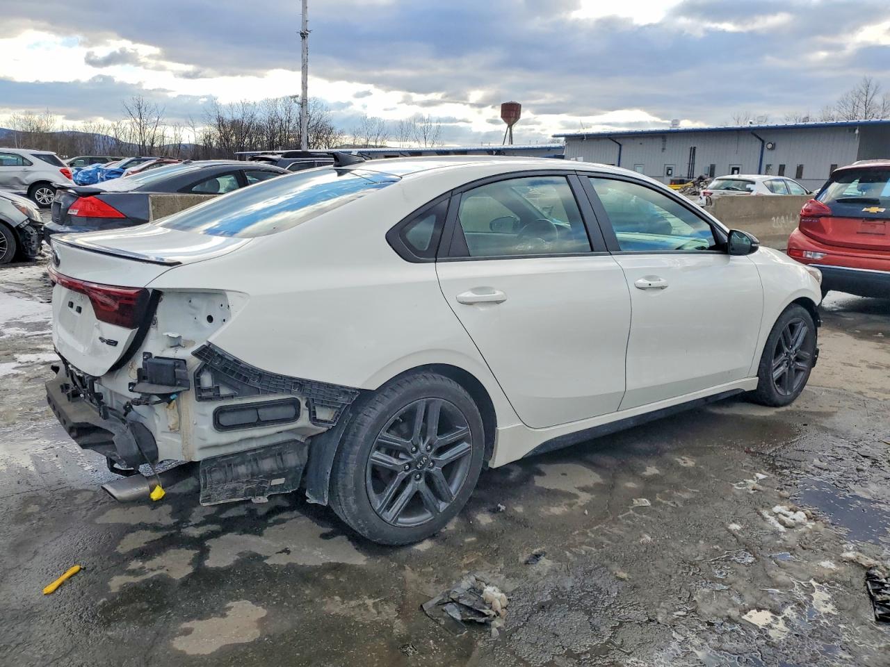 2020 KIA FORTE GT LINE photo 3
