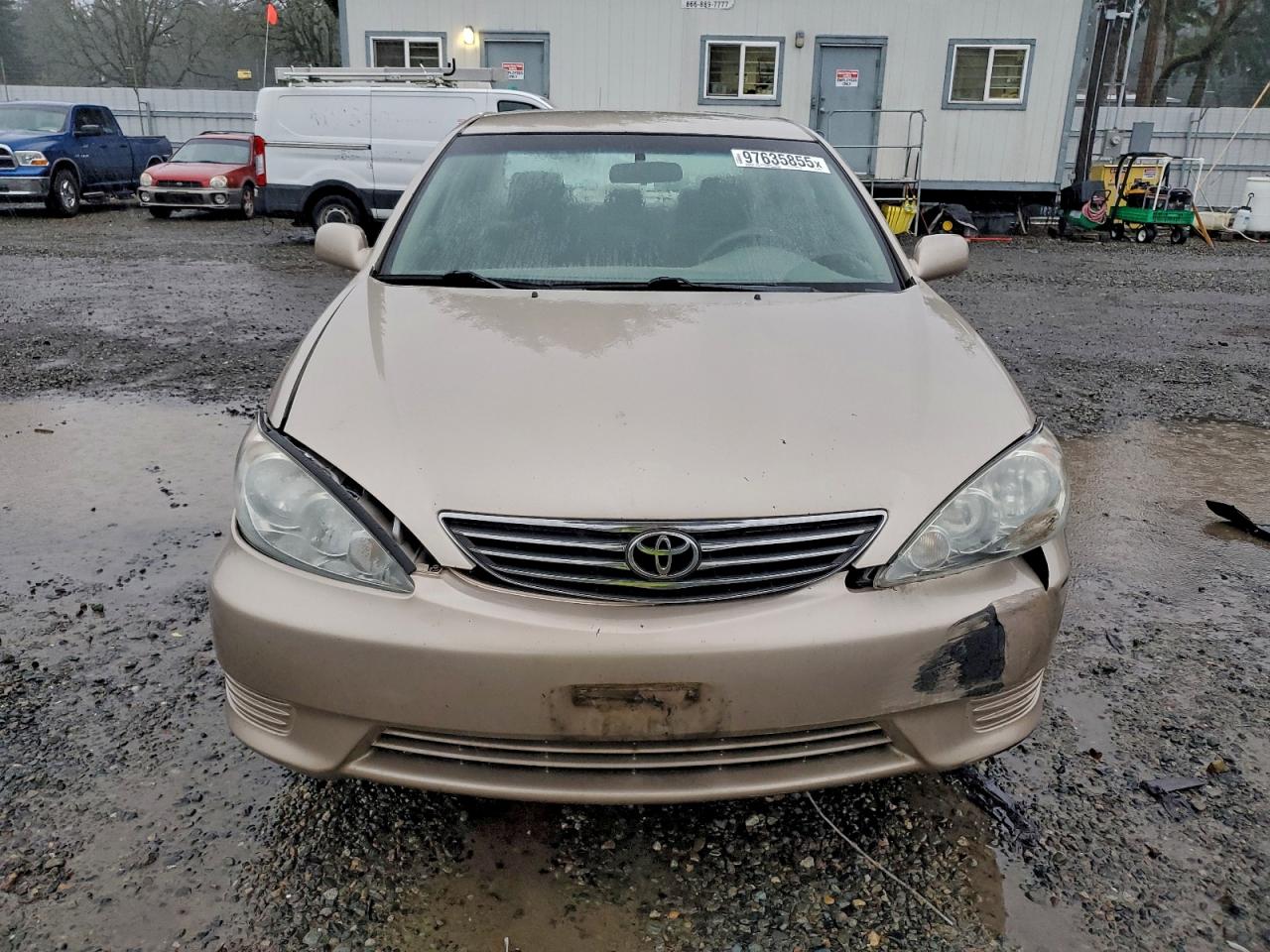 2005 TOYOTA CAMRY LE photo 5