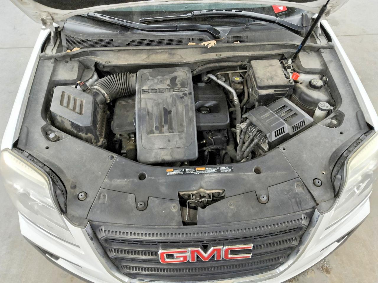 2017 GMC TERRAIN SLE photo 12