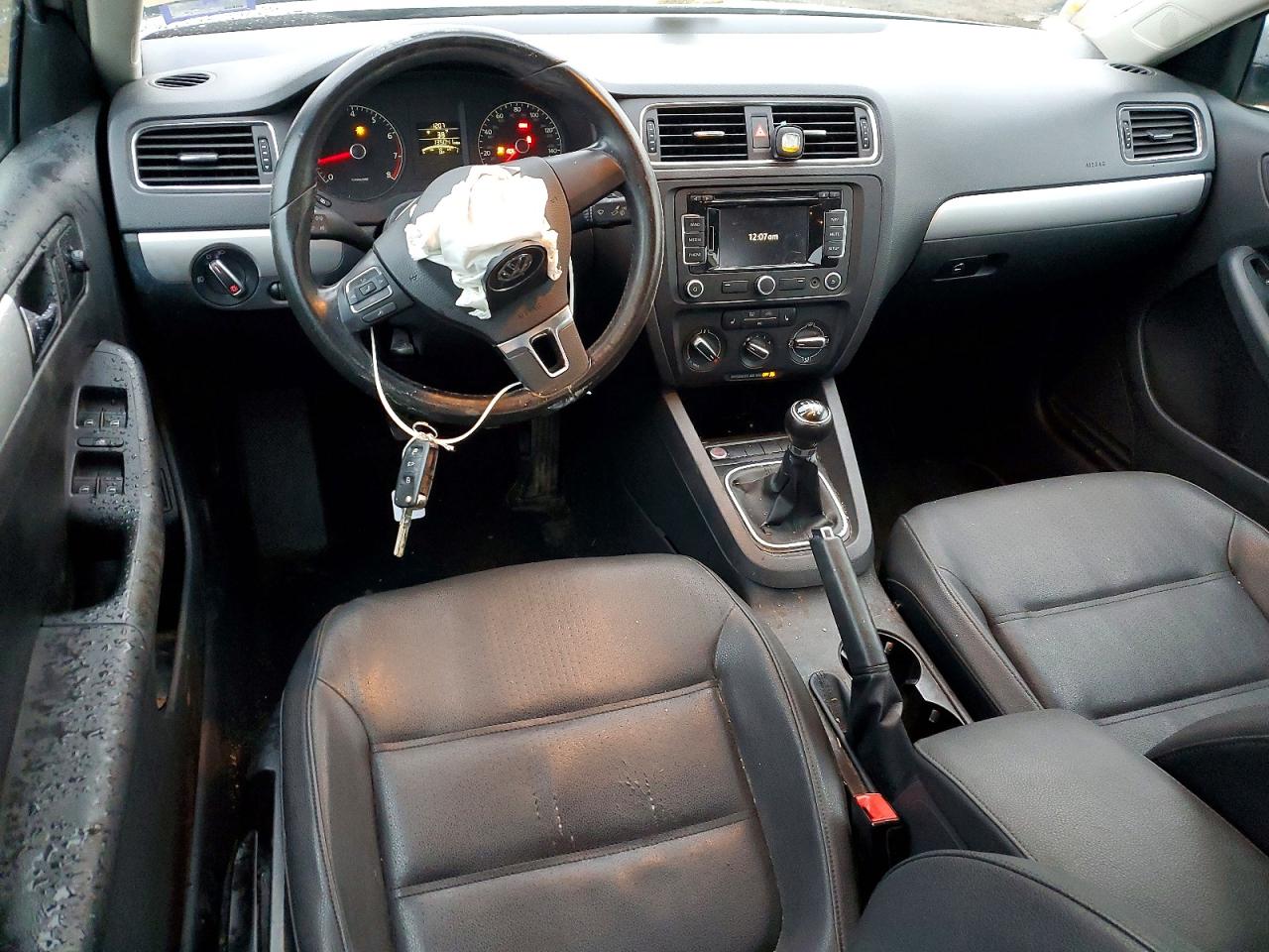 2011 VOLKSWAGEN JETTA SEL photo 8