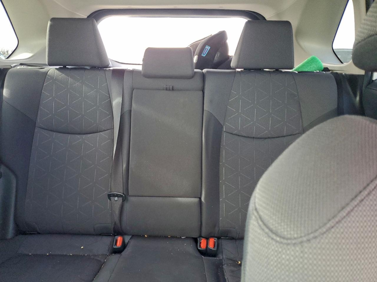 2019 TOYOTA RAV4 XLE photo 10