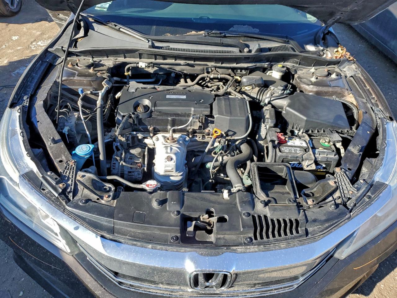 2016 HONDA ACCORD LX photo 21