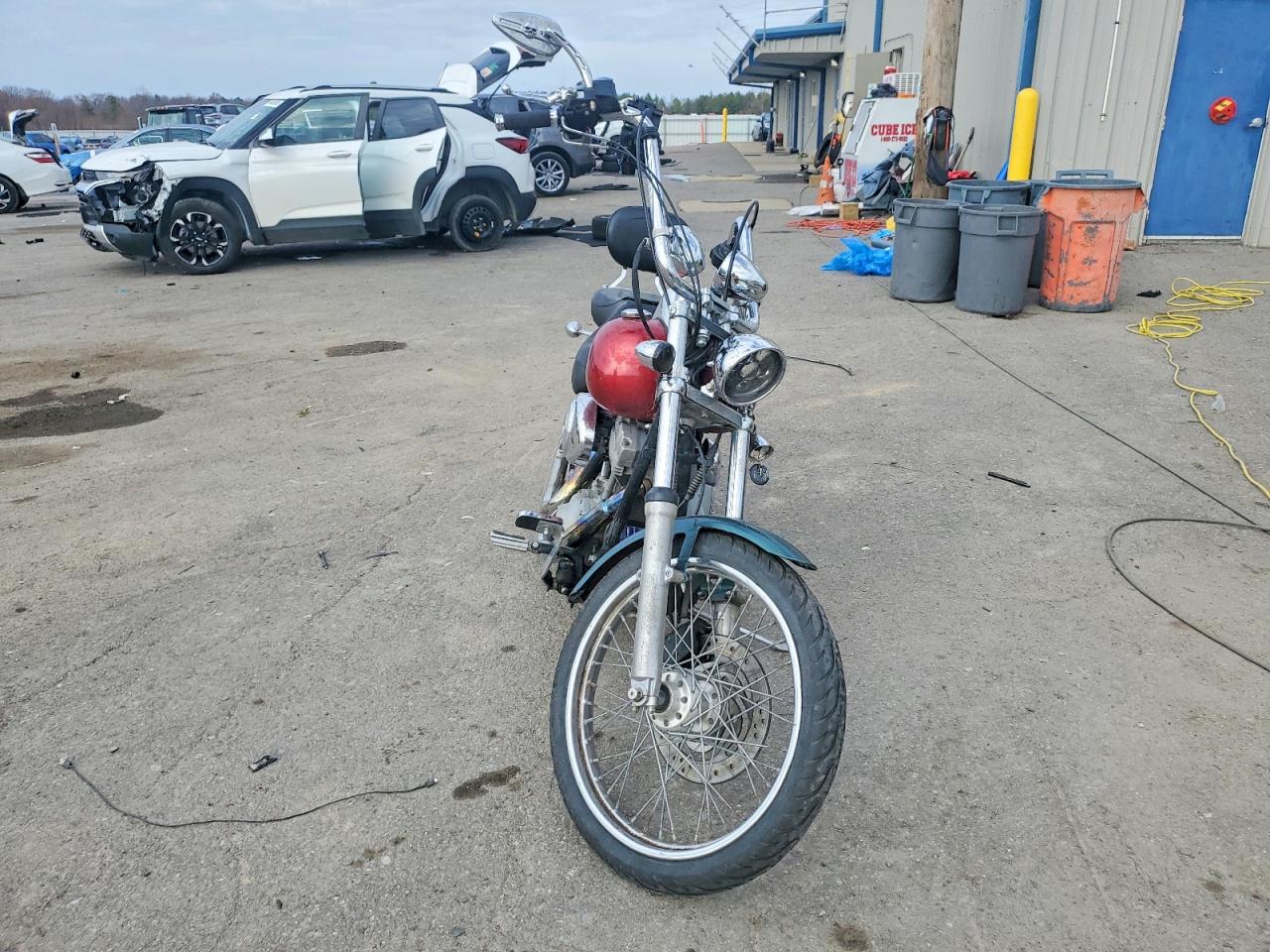 2004 HARLEY-DAVIDSON FXST photo 2