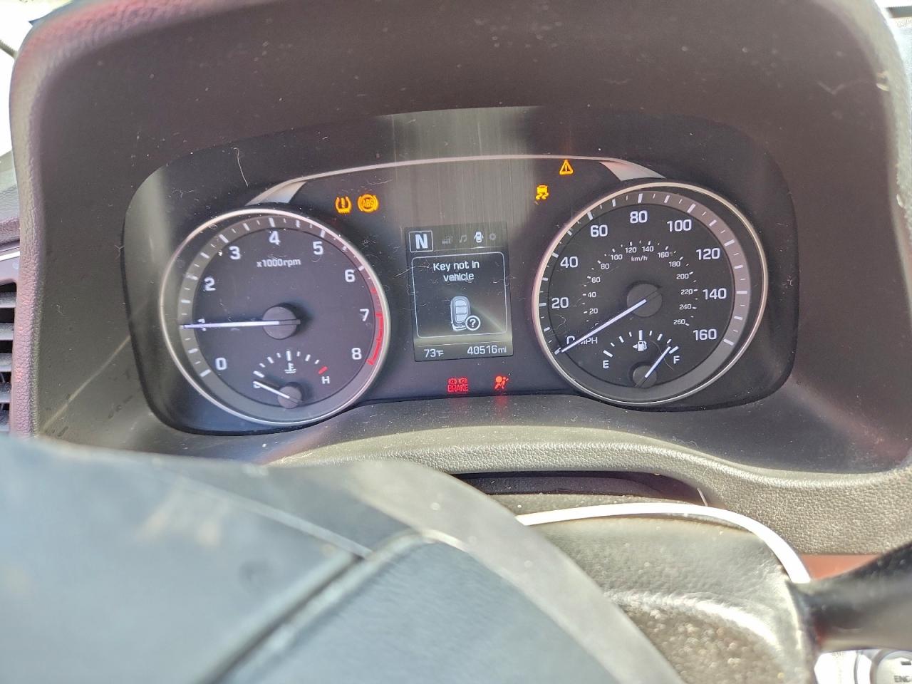 2017 HYUNDAI ELANTRA SE photo 9