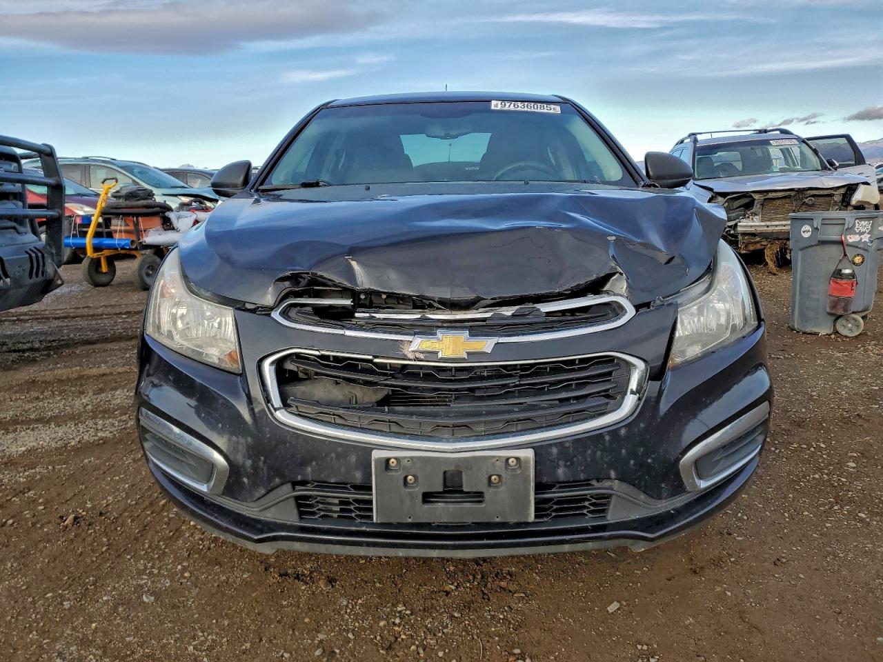 2015 CHEVROLET CRUZE LS photo 5